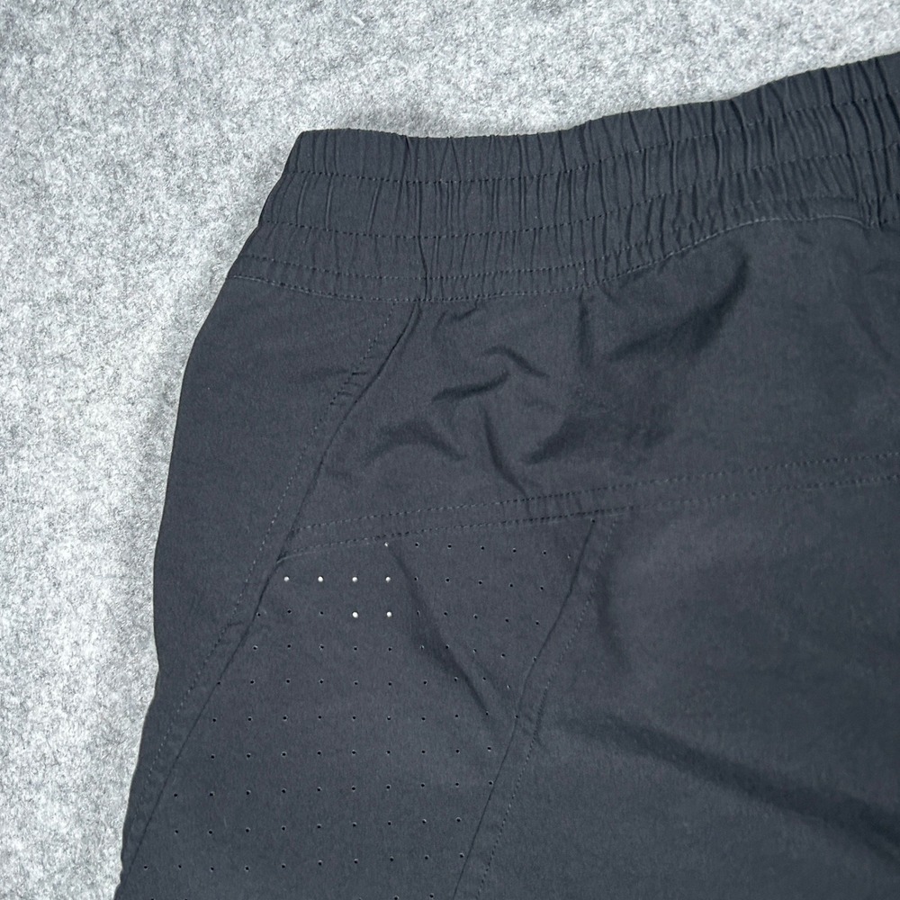 Wilson Sport Shorts Mens Medium Black Athletic Gym Training Running Performance - Picture 14 of 15